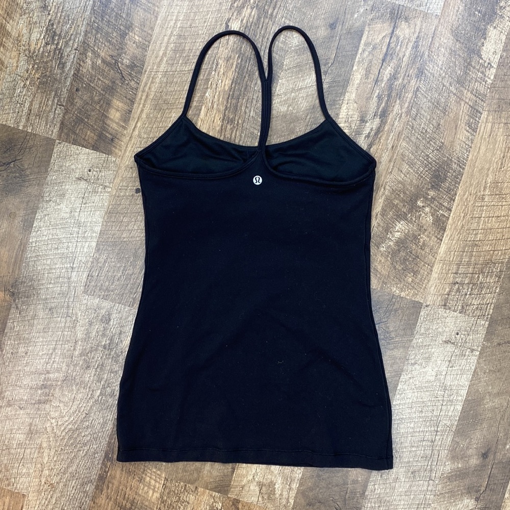 Womens Lululemon black racer back tank size 6!